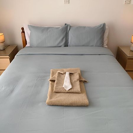 Peaceful Apartment With Double Bed - Oak Breeze Pafos Exterior foto