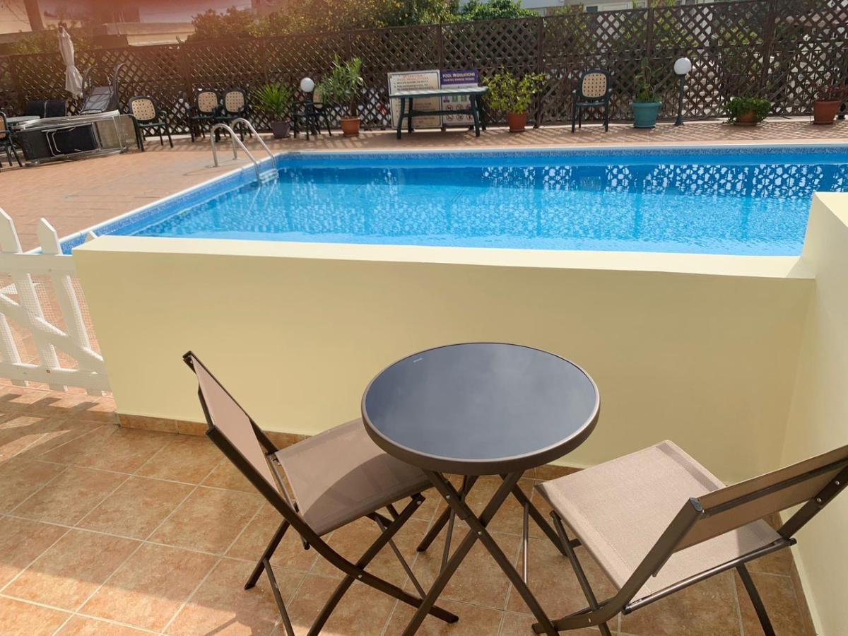 Peaceful Apartment With Double Bed - Oak Breeze Pafos Exterior foto