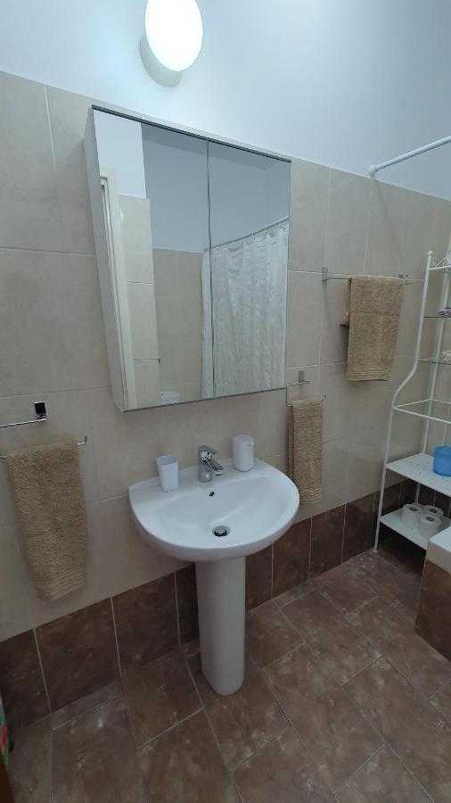 Peaceful Apartment With Double Bed - Oak Breeze Pafos Exterior foto