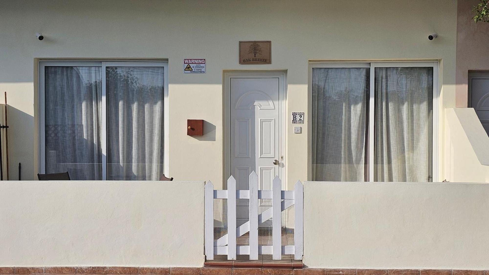 Peaceful Apartment With Double Bed - Oak Breeze Pafos Exterior foto
